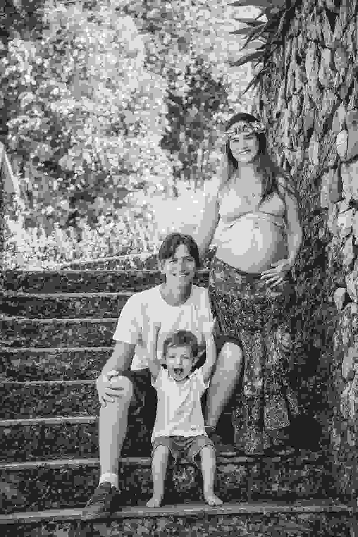 ensaio de gestante realizado em Vargem alta no sitio colina park com o casal de iconha