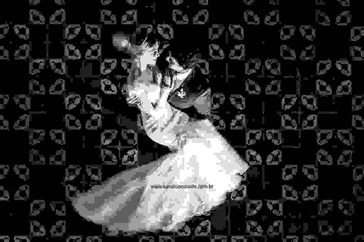 Movimento, luz e amor em uma única fotografia.