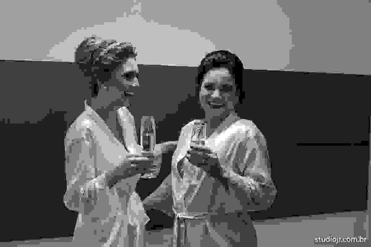 making off da noiva, noiva se arrumando, no quarto com as mães, no quarto com as irmãs , fotos do making of, fotos lindas de casamento noiva entrando no altar, festa de casamento, nara e edjan