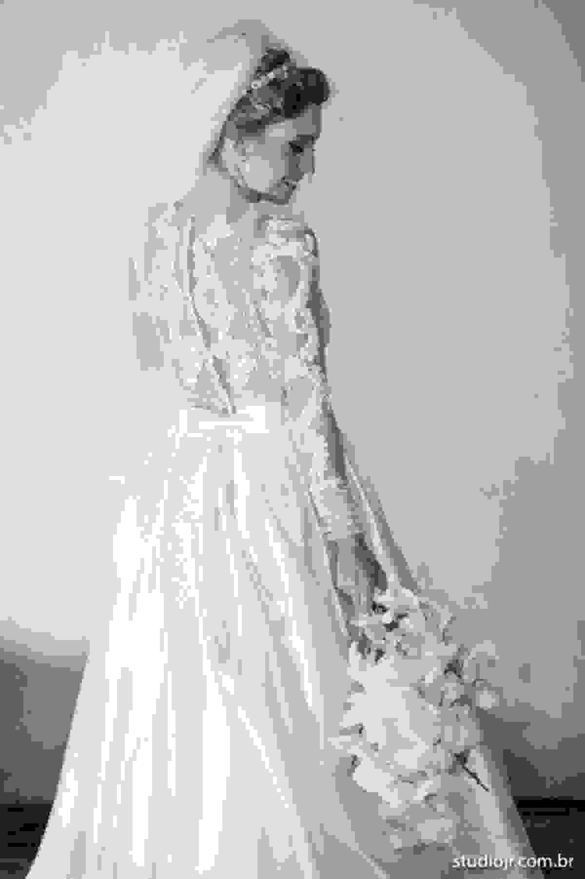 making off da noiva, noiva se arrumando, no quarto com as mães, no quarto com as irmãs , fotos do making of, fotos lindas de casamento noiva entrando no altar, festa de casamento, nara e edjan