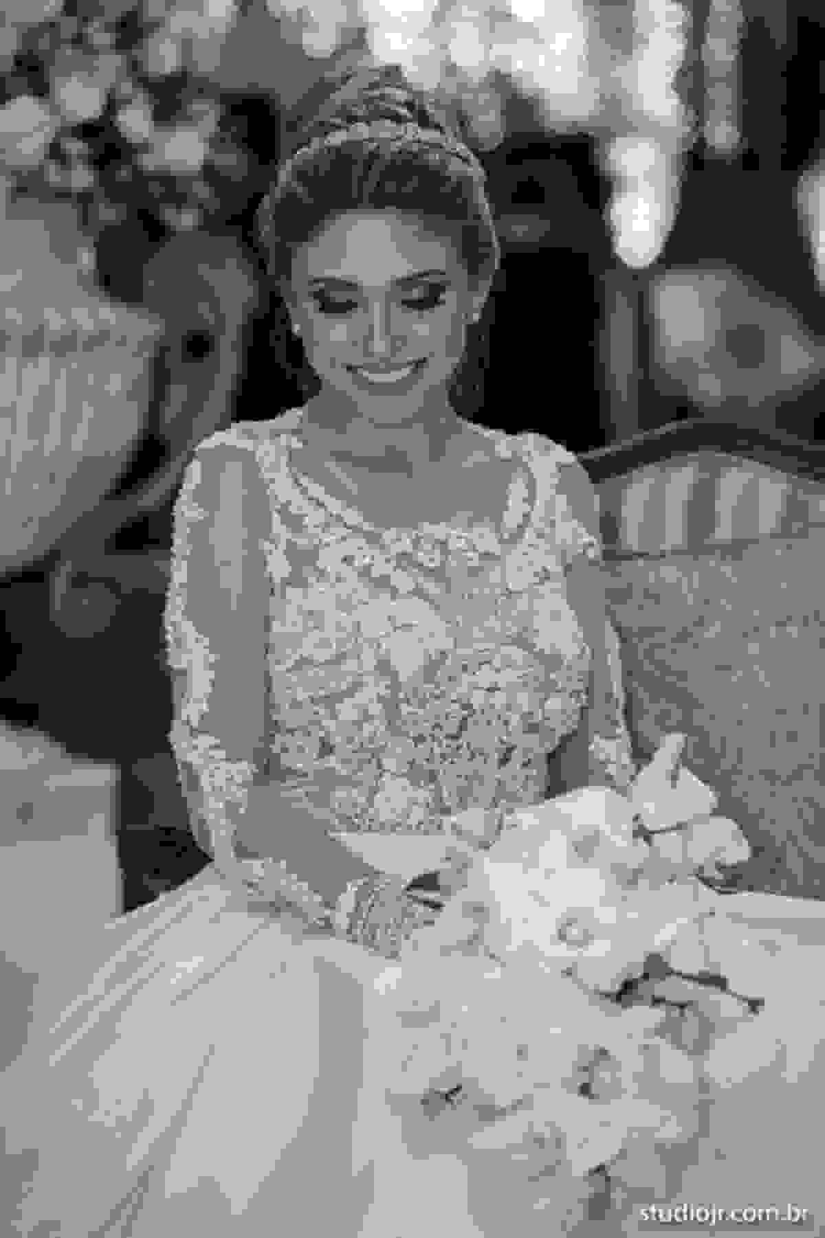making off da noiva, noiva se arrumando, no quarto com as mães, no quarto com as irmãs , fotos do making of, fotos lindas de casamento noiva entrando no altar, festa de casamento, nara e edjan