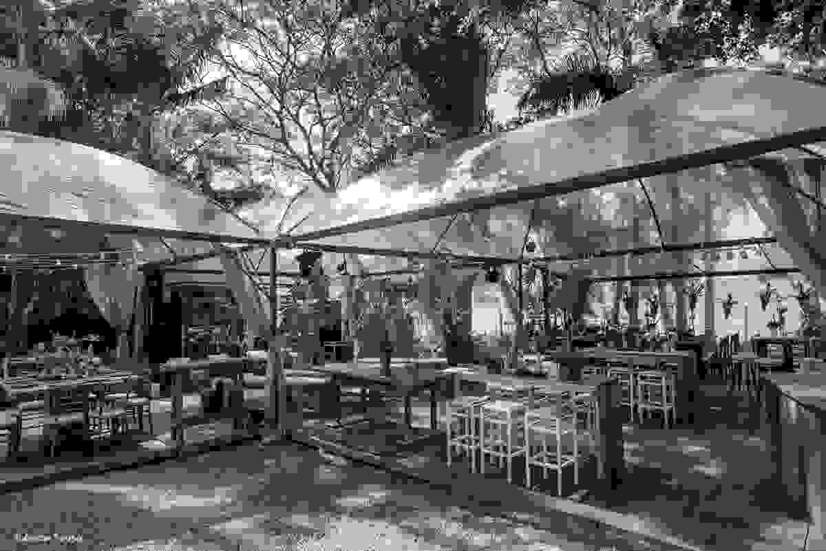 decoração casamento de dia em casa lagoa da conceição florianópolis - Tropical Eventos Itajaí produção Guta Santos Conceito G