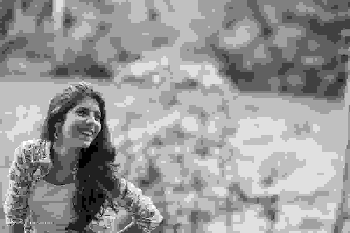 Juli 15 anos black and white