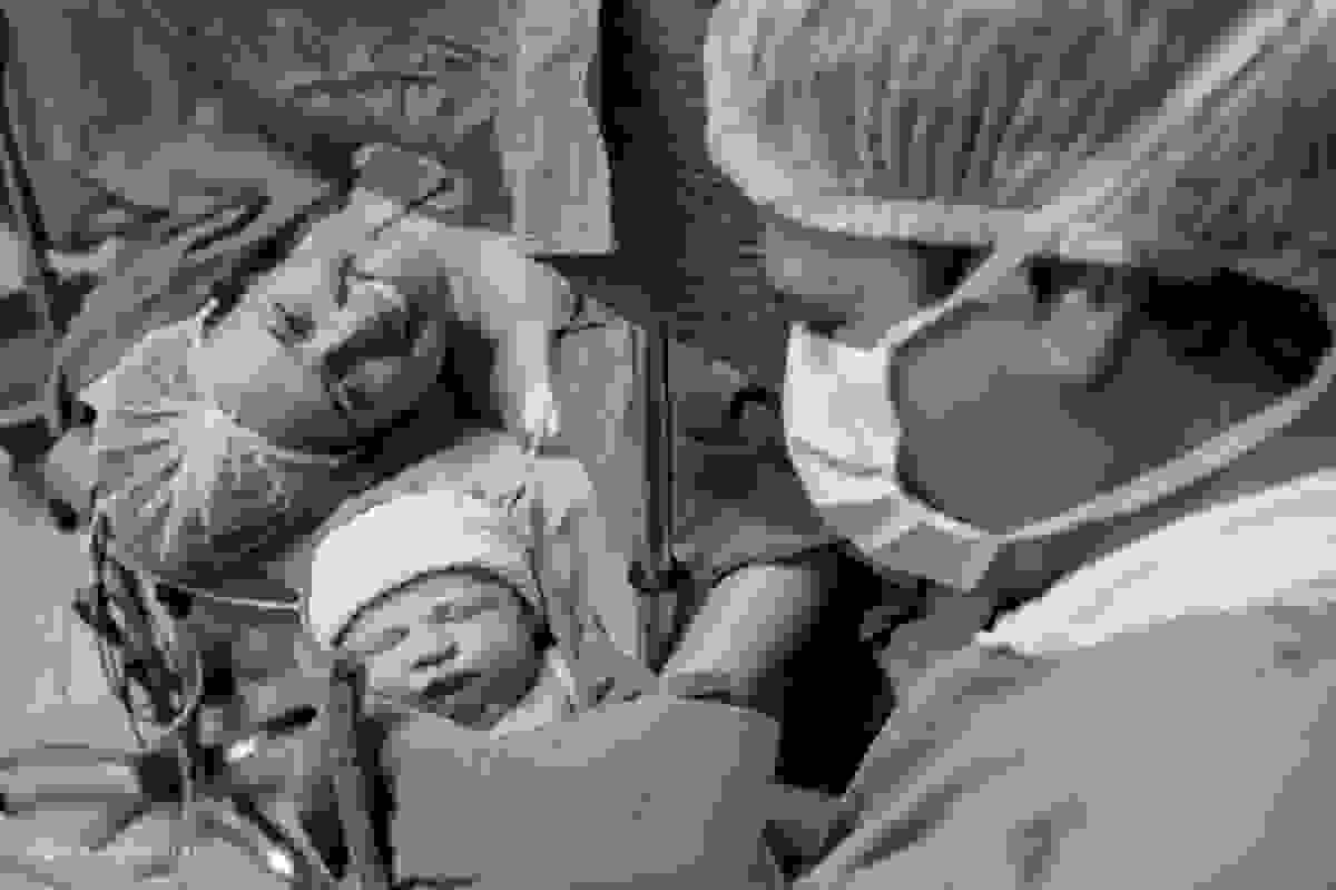 família reunida - mamãe, bebê e papai