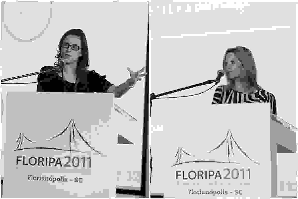Montagem de duas fotos de duas palestrantes discursando