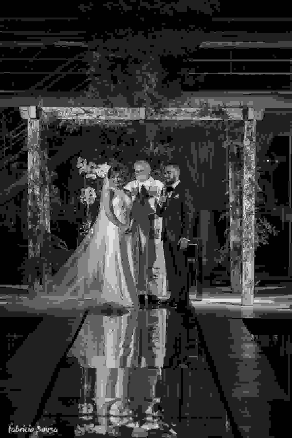 cerimônia de casamento no hotel parador do estaleiro com Padre Prim